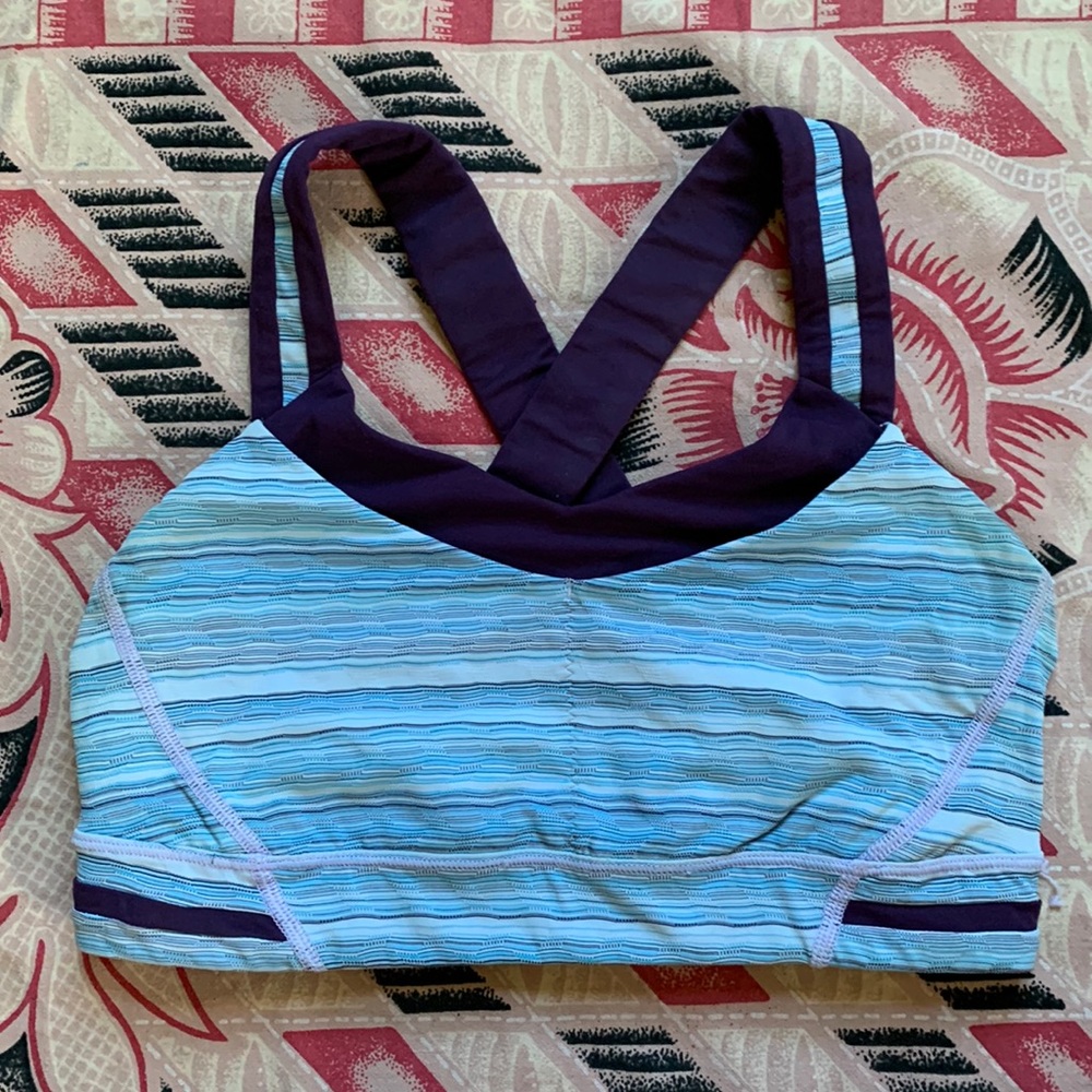 Lulu lemon sports bra